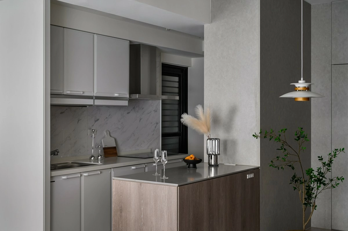 沉穩木質味_文青溫馨宅