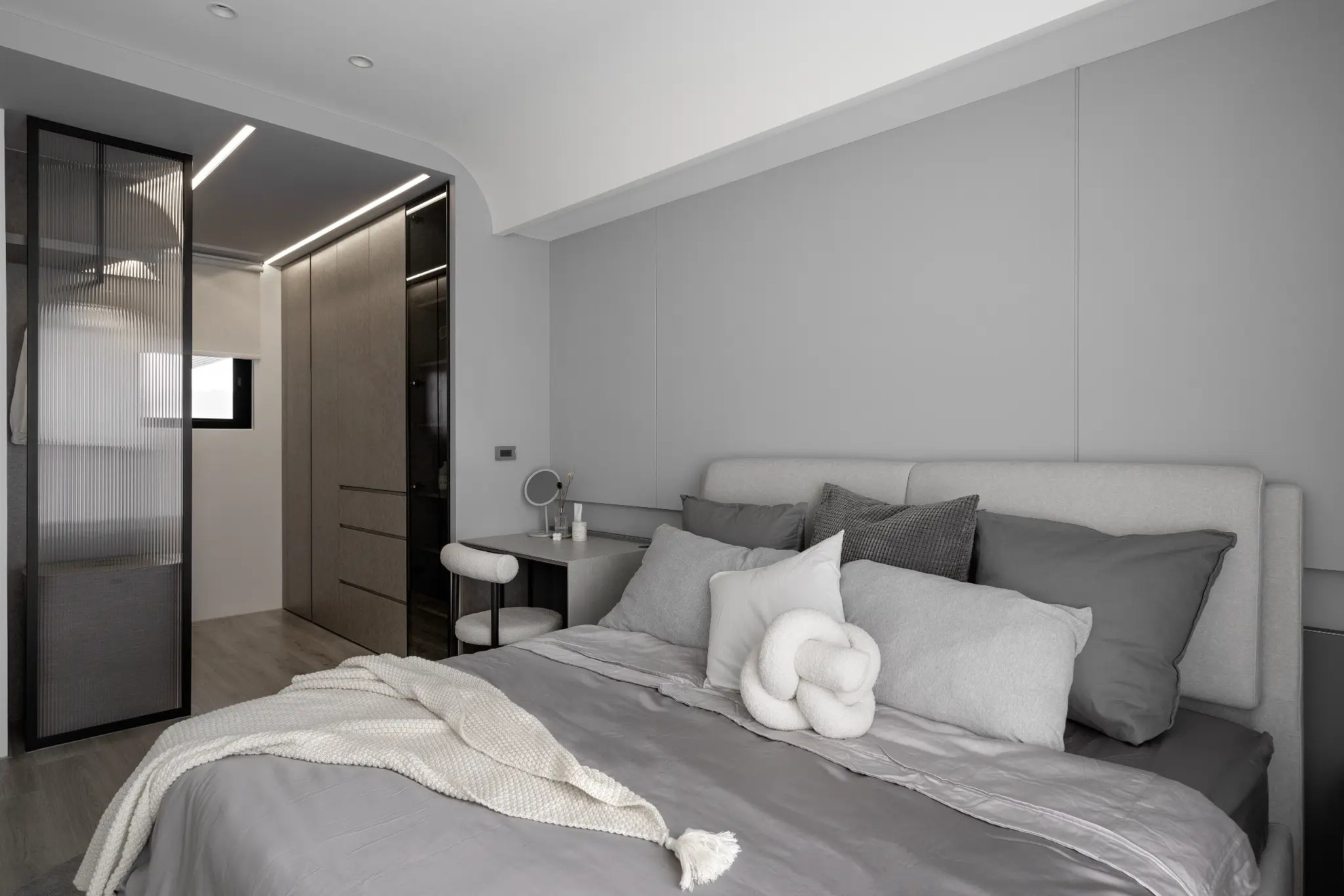 灰光序曲_心靈靜謐之所 灰光序曲_心靈靜謐之所