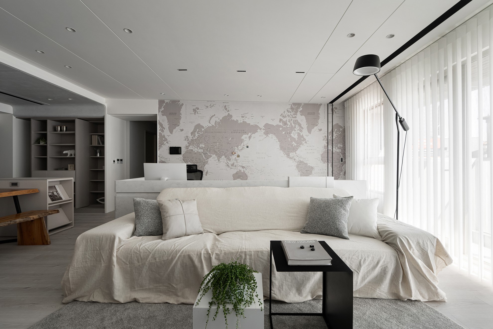 像藝廊的家_五口聚心文藝所