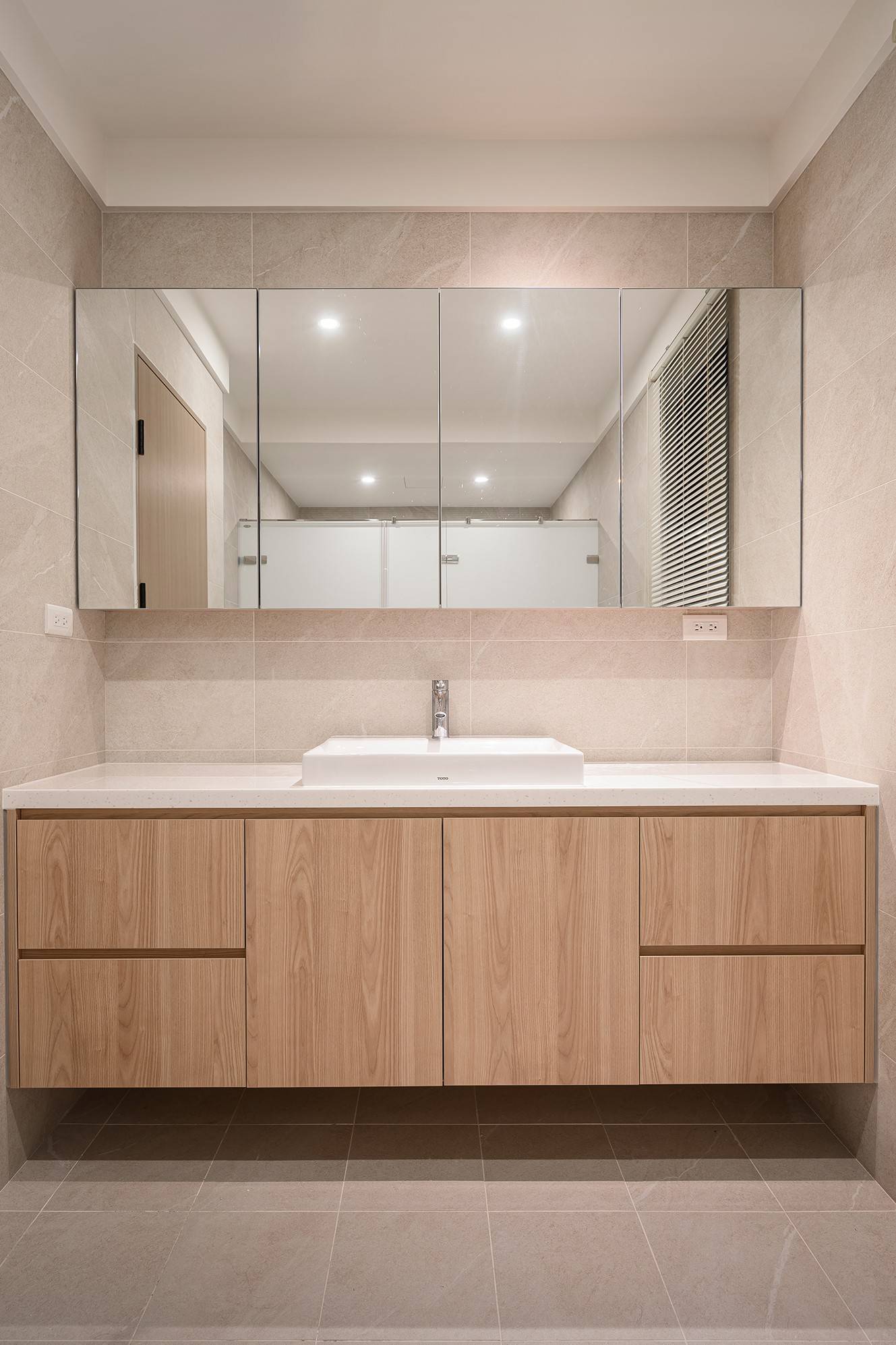 粉霧框景_五口甜蜜日常