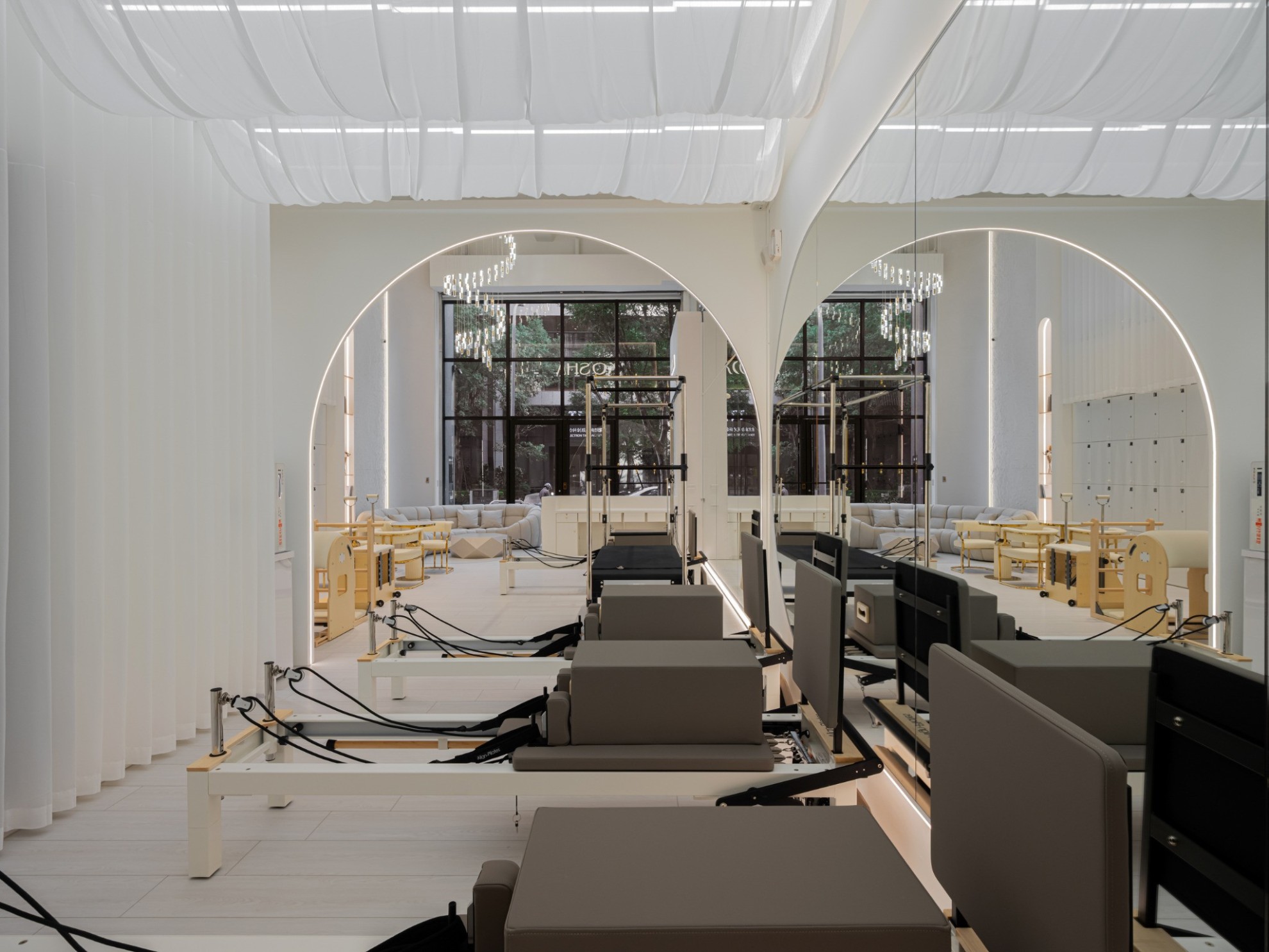 柔白序曲_皮拉提斯夢想館