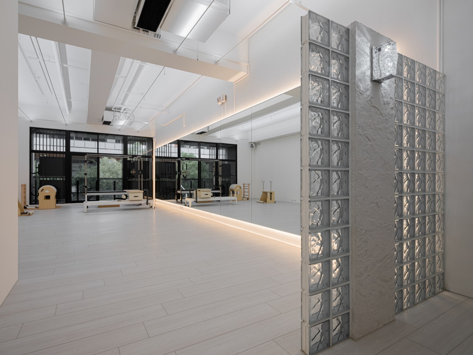 柔白序曲_皮拉提斯夢想館