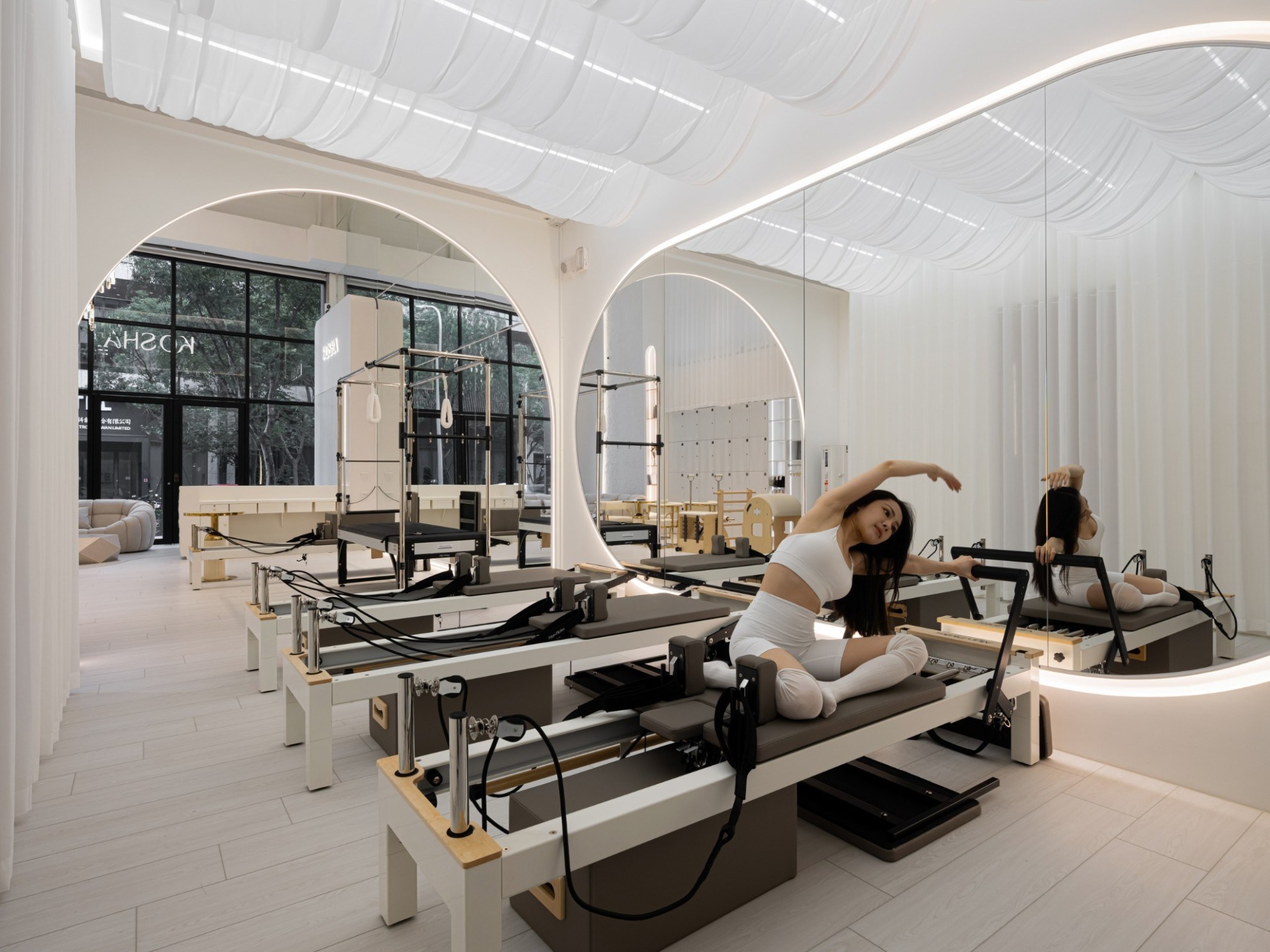 柔白序曲_皮拉提斯夢想館