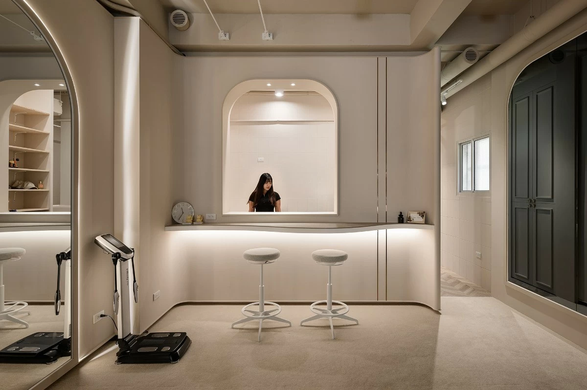 法式奶茶_浪漫網美健身房